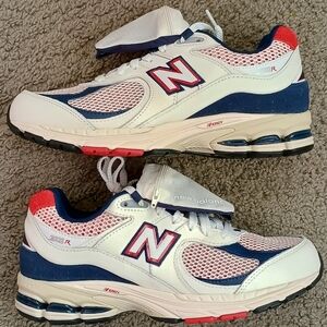 New Balance 2002R Pouch Navy Red men's size 9